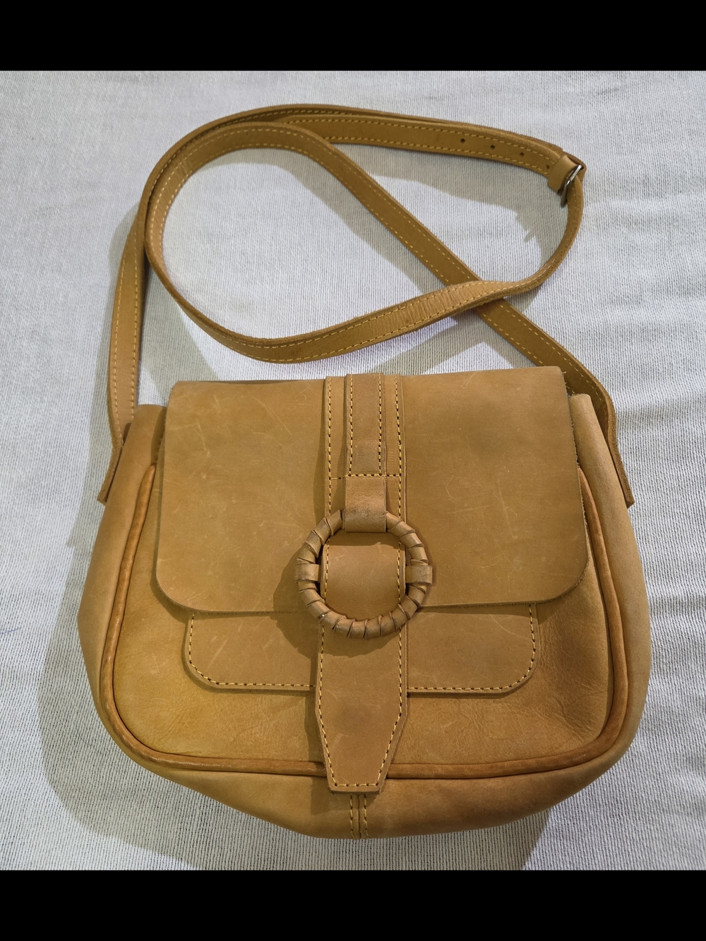 Vintage Skadmas Tan Leather Crossbody Bag